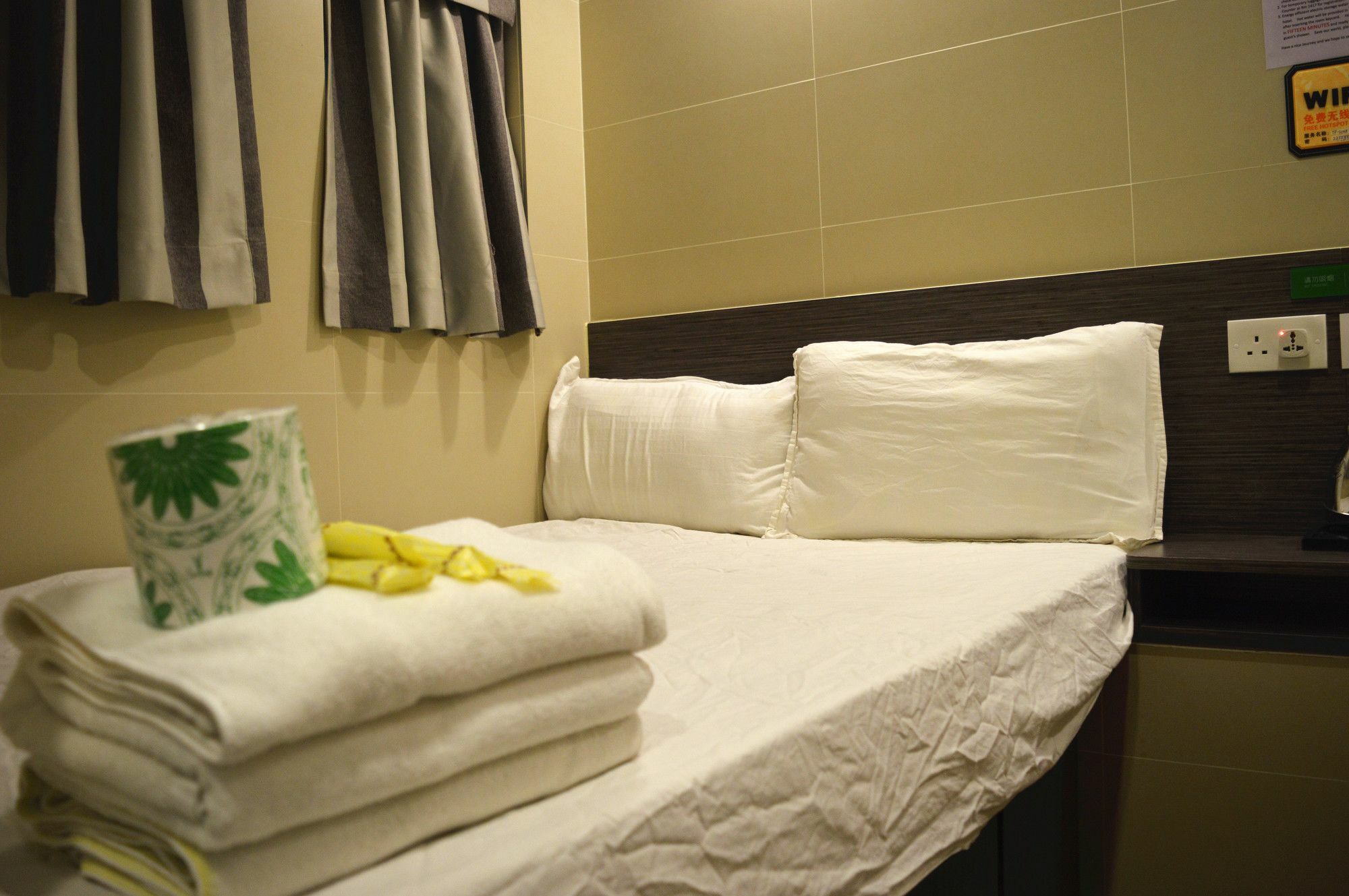 Mong Kok Guo Du Hostel Kowloon  Dış mekan fotoğraf